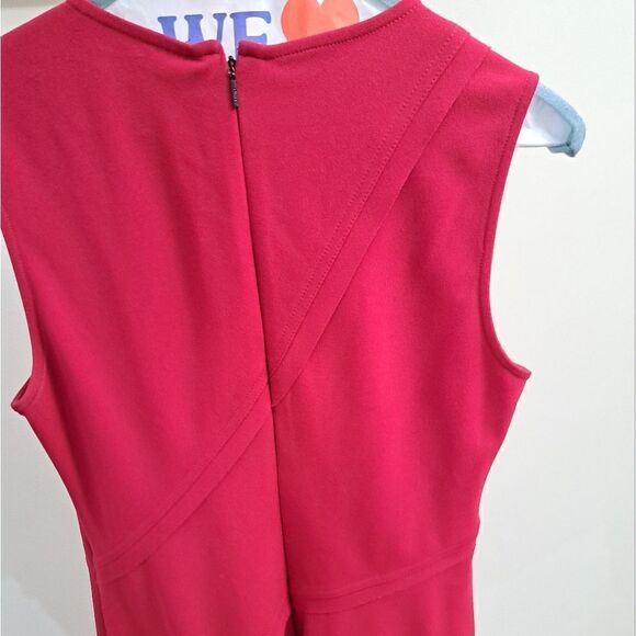 DKNY   - Picture 7 of 16